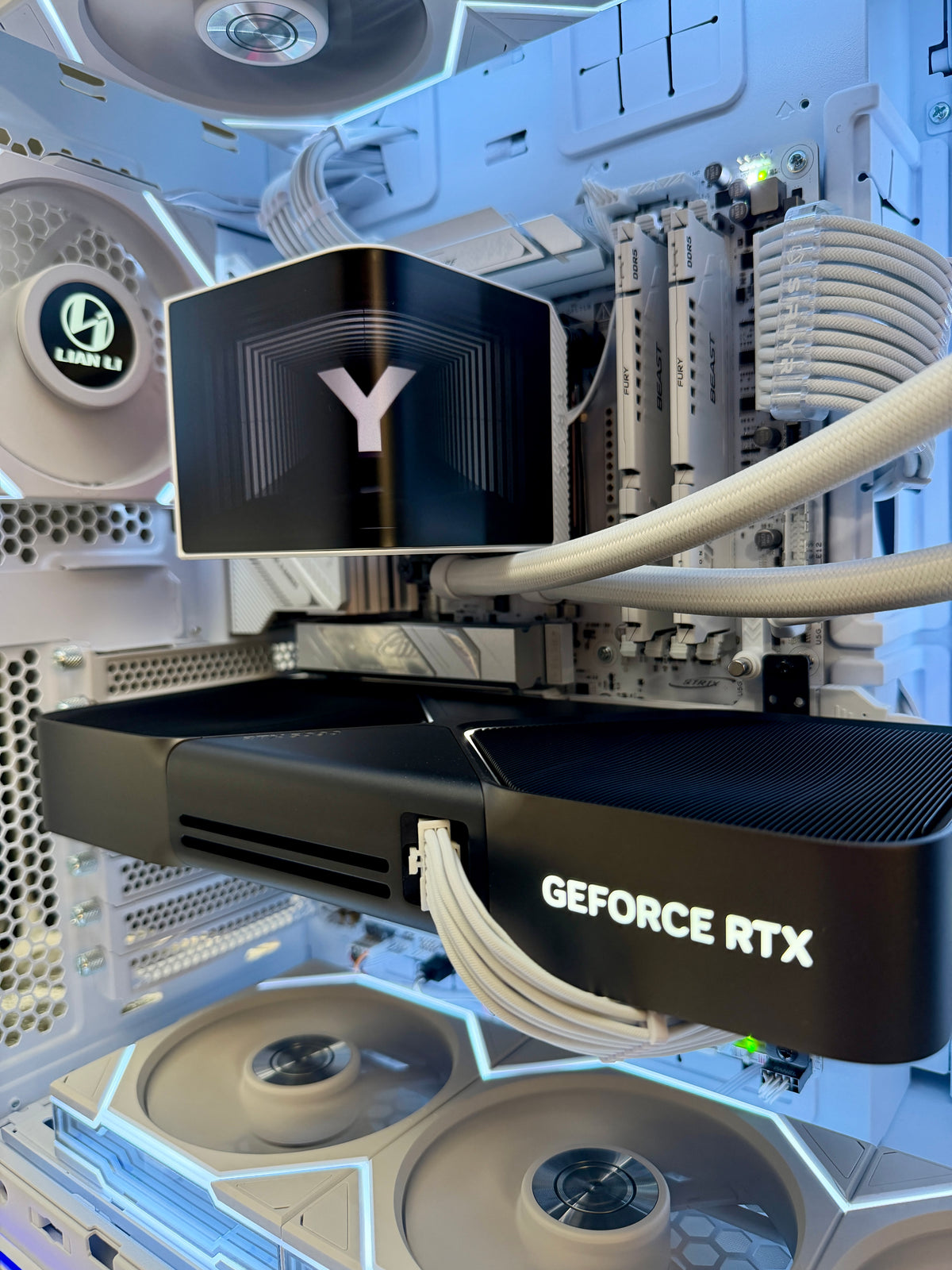 Ready-To-Ship: AMD Ryzen 7 9850X3D w/GeForce RTX 5090 Founder's Edition