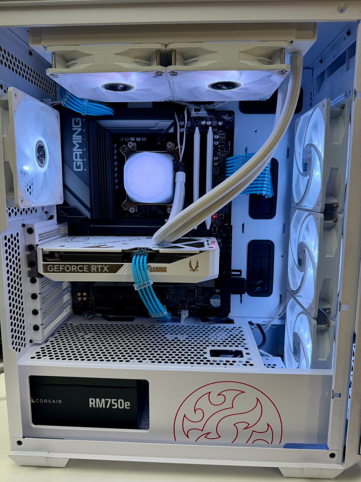 Ready-To-Ship: AMD Ryzen 7 7800X3D w/GeForce RTX 5060 Ti 16GB White Edition